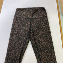 Load image into Gallery viewer, Lululemon leggings 6