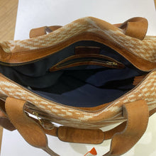 Load image into Gallery viewer, Puro UTZ Pin Pin duffle bag