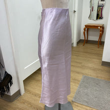 Load image into Gallery viewer, Babaton slip skirt 0