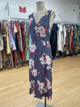 Load image into Gallery viewer, Leith floral midi dress S