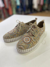 Load image into Gallery viewer, Django & Juliette blingy shoes NWOT 40