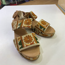 Load image into Gallery viewer, Django & Juliette embroidered sandals 40