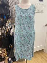 Load image into Gallery viewer, Cut Loose linen dress L
