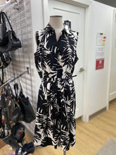 Load image into Gallery viewer, Talbots Stretch dress 16