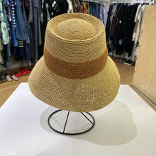 Load image into Gallery viewer, Janessa Leone straw hat M