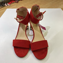 Load image into Gallery viewer, Marc Fisher Sandals 9