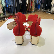 Load image into Gallery viewer, Marc Fisher Sandals 9