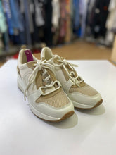 Load image into Gallery viewer, Michael Kors sneakers