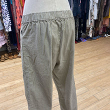 Load image into Gallery viewer, Uniqlo Striped pants XL