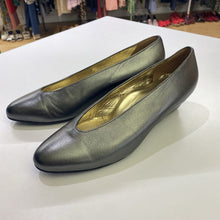 Load image into Gallery viewer, Ron White Janice Le Highcut Wedges NWOT 40
