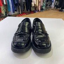 Load image into Gallery viewer, Browns patent loafers 37