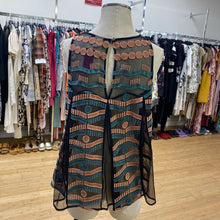 Load image into Gallery viewer, Akemi + Kin lace top M