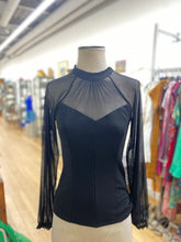 Load image into Gallery viewer, RW&CO mesh detail top NWT XS