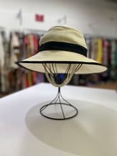 Load image into Gallery viewer, Tilley hemp hat M
