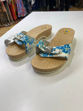 Load image into Gallery viewer, Dr. Scholl's sandals NWOT 7