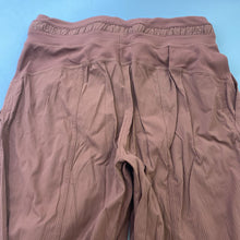 Load image into Gallery viewer, Lululemon pull on pants 6
