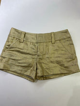 Load image into Gallery viewer, Alice & Olivia shorts 4