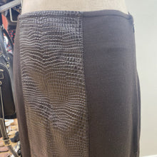 Load image into Gallery viewer, St. John wool leather pencil skirt 6