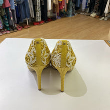Load image into Gallery viewer, Sam Edelman embroidered heels 9