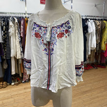 Load image into Gallery viewer, Parker embroidered boho top S