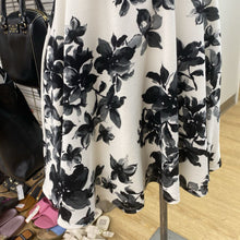 Load image into Gallery viewer, Birdseye crinoline floral dress L