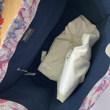 Load image into Gallery viewer, Aritzia Keep Large Tote