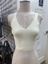 Load image into Gallery viewer, Lululemon Ribbed Knit Cropped Tank NWT 4