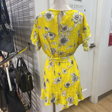 Load image into Gallery viewer, Alice & Olivia floral dress L