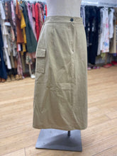 Load image into Gallery viewer, Oak & Fort Cargo Skirt M