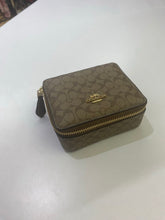 Load image into Gallery viewer, Coach jewelry case