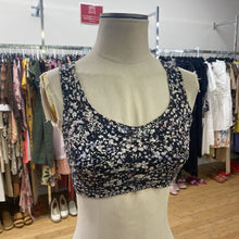 Load image into Gallery viewer, Lululemon Top 6