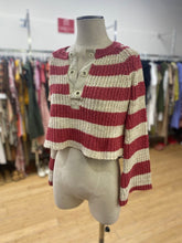 Load image into Gallery viewer, Pilcro cropped sweater XS