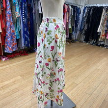 Load image into Gallery viewer, Haver & Blair floral skirt S