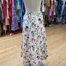 Load image into Gallery viewer, Haver & Blair floral skirt S