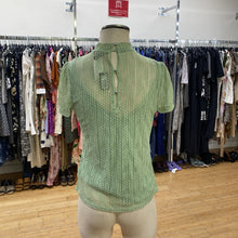 Load image into Gallery viewer, RW&CO lace top S NWT