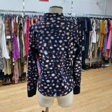 Load image into Gallery viewer, Lululemon top 14