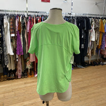 Load image into Gallery viewer, Lululemon top 14