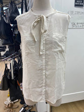 Load image into Gallery viewer, French Connection silk top 6