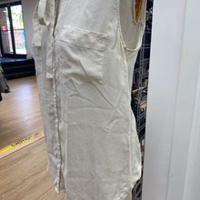 Load image into Gallery viewer, French Connection silk top 6