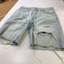 Load image into Gallery viewer, H&M denim shorts 2