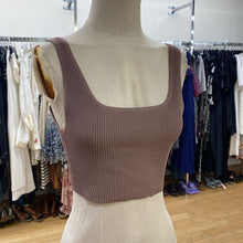 Load image into Gallery viewer, Babaton ribbed top S
