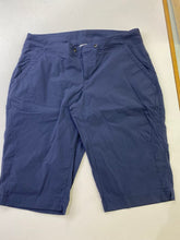 Load image into Gallery viewer, Columbia shorts 8