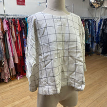 Load image into Gallery viewer, Not perfect linen top OS M/L