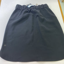Load image into Gallery viewer, Lululemon skirt 6
