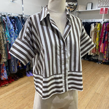 Load image into Gallery viewer, Banana Republic striped top S