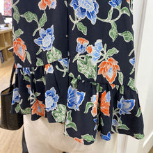 Load image into Gallery viewer, Joie silk top XXS