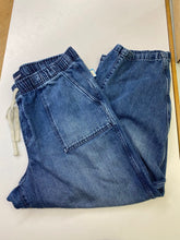Load image into Gallery viewer, Gap SuperSoft Pull-On Barrel jeans XL