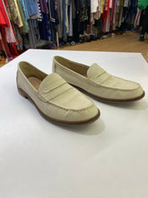 Load image into Gallery viewer, Sperry topsider loafers 11
