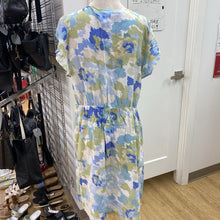 Load image into Gallery viewer, Saint Tropez dress L