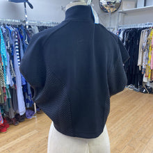 Load image into Gallery viewer, Lululemon crop vest M